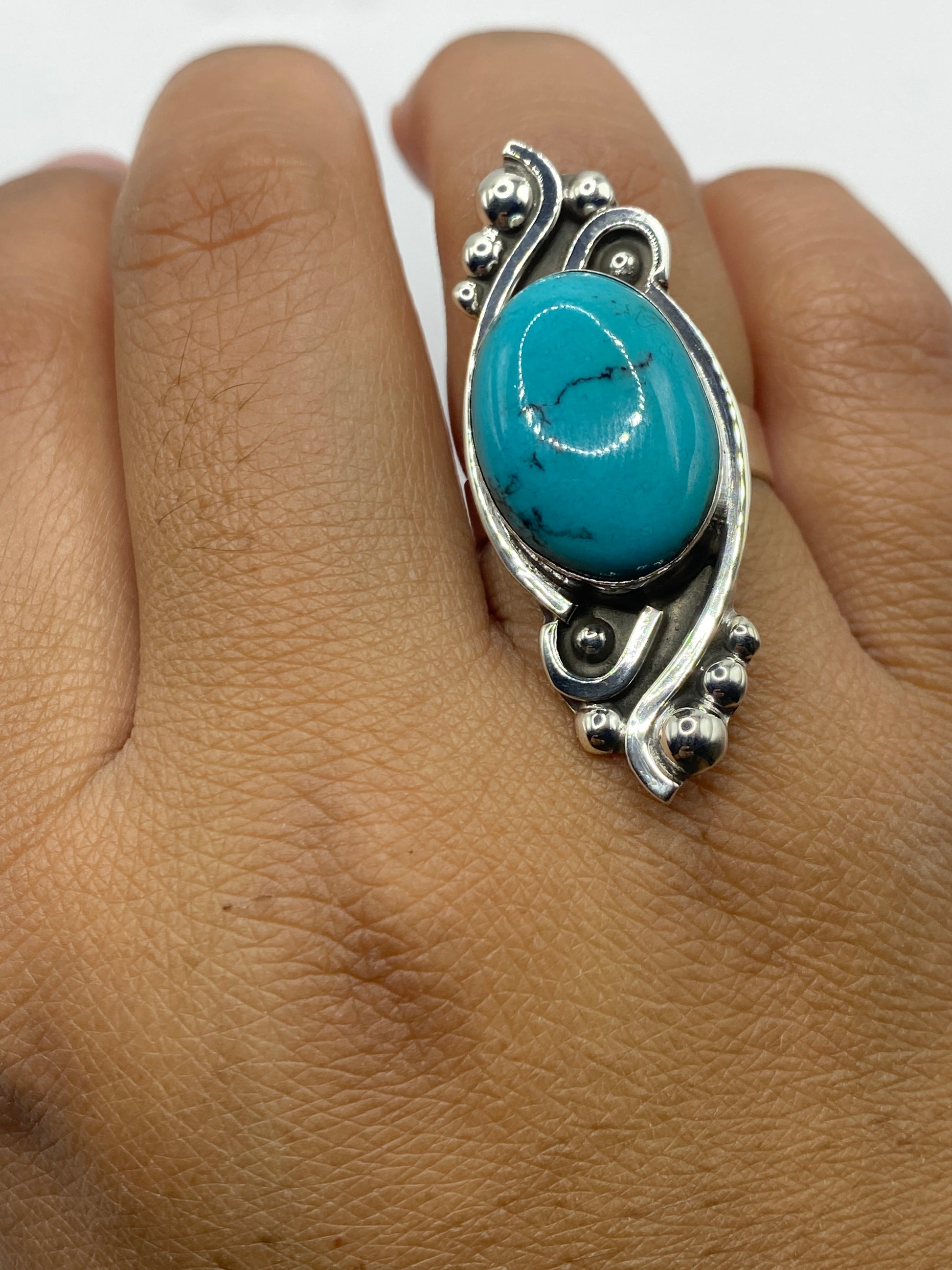 Reverso del anillo de plata .925 con marca de Quinto