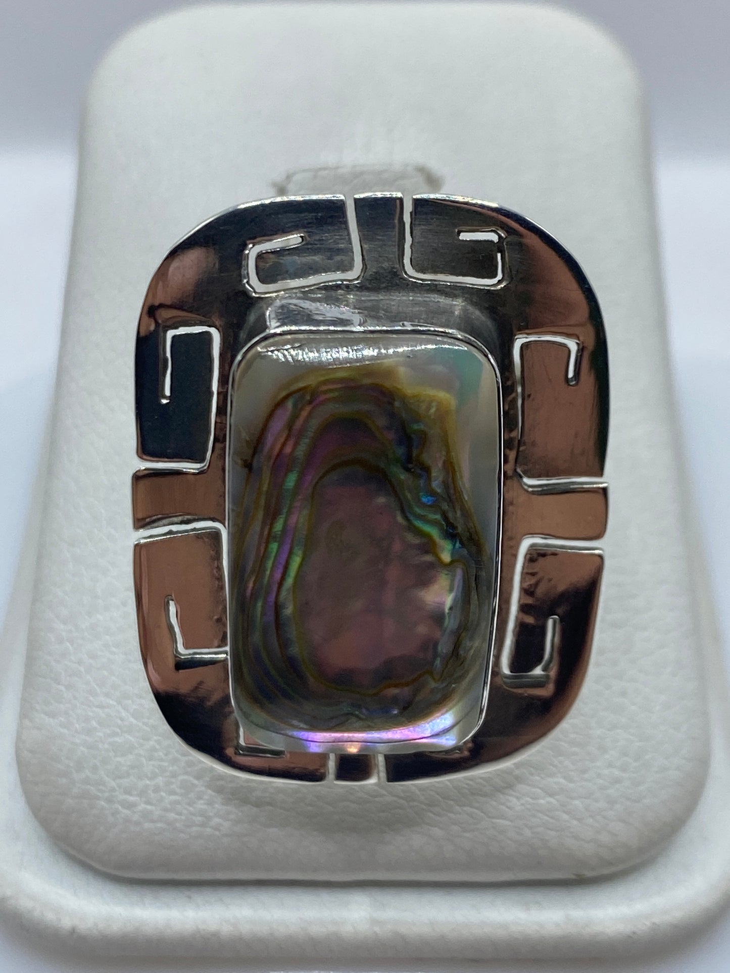 Anillo de plata ajustable prehispánico con piedra engastada, frente