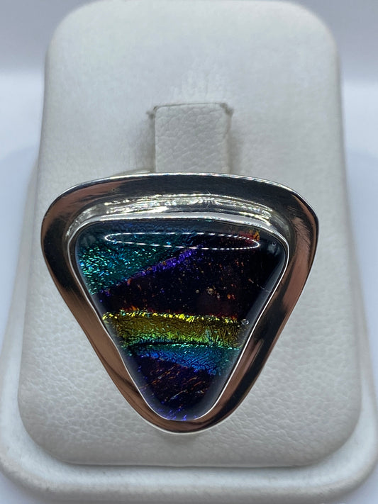 Anillo de plata ajustable con piedra multicolor y bandas de espejo en estuche blanco