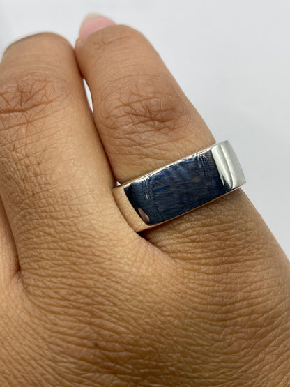 Marca interior del anillo mostrando el Quinto 925 de autenticidad
