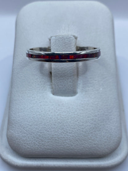Anillo de plata .950 con ópalo de fuego multicolor en tonos naranja y rojo