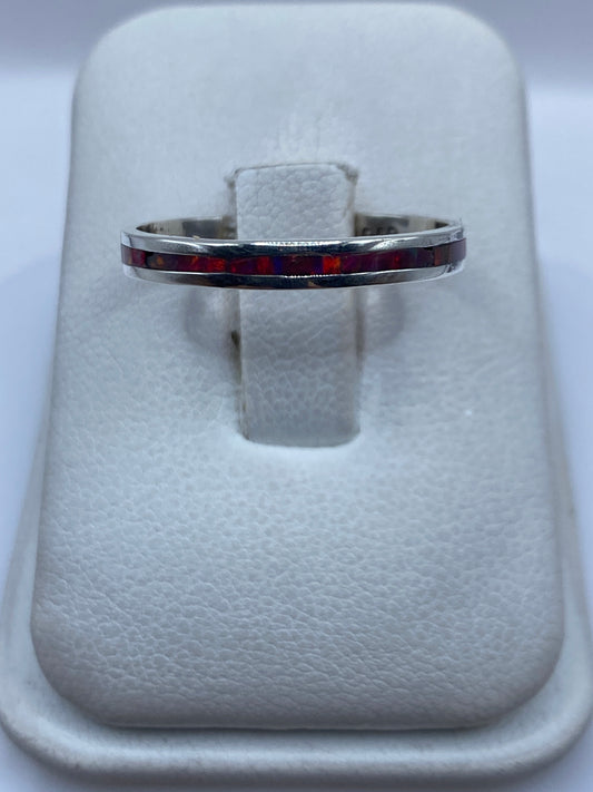 Anillo de plata .950 con ópalo de fuego multicolor en tonos naranja y rojo