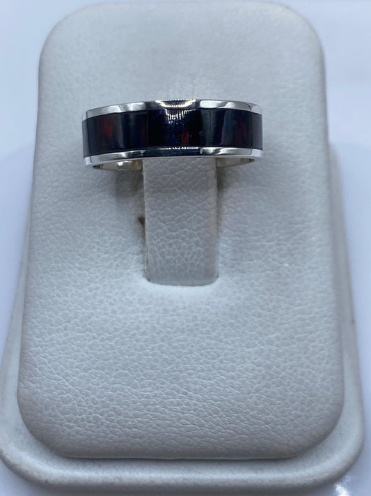 Anillo de plata .950 con ópalo de fuego multicolor en estuche de lujo