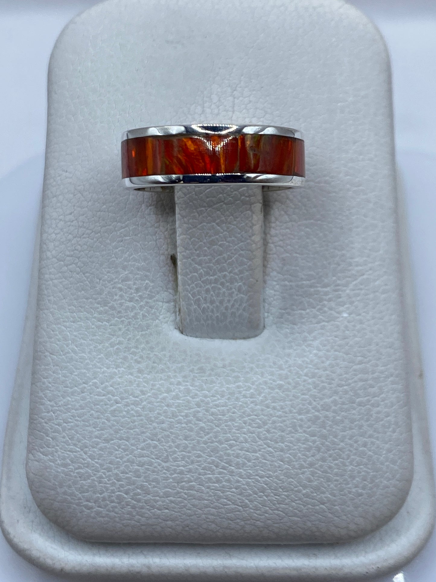 Anillo de plata .950 con Ópalo de Fuego naranja en estuche blanco