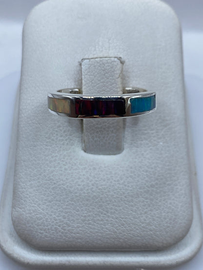 Anillo de plata .950 con Ópalo de Fuego multicolor en tonos rojo, verde y azul