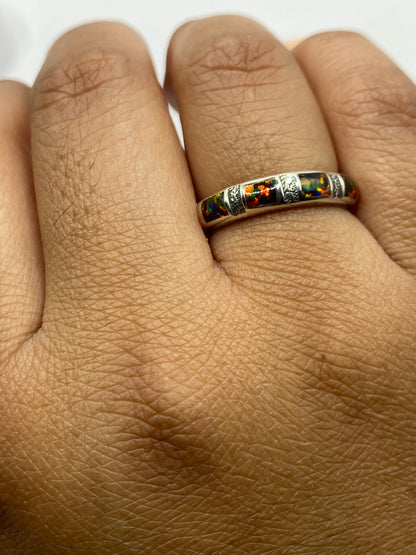 Banda lateral del anillo con el Quinto .950 visible