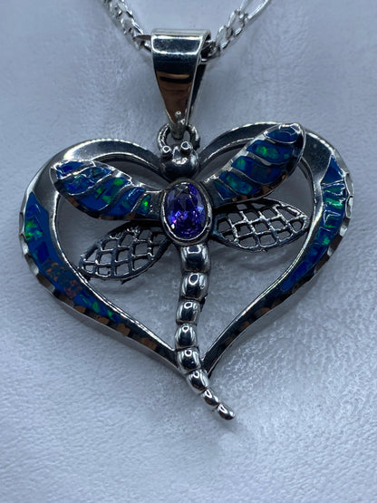 Dije libélula de plata .950 con ópalo de fuego azul, colgado en cadena de plata