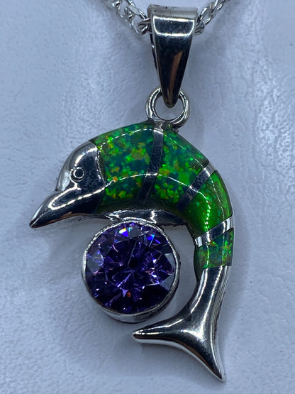Dije chameleon en plata .950 con ópalo de fuego verde limón, forma de reptil curvo