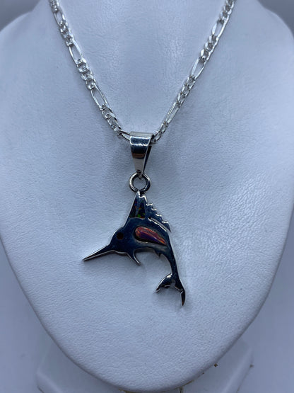 Dije de ópalo sobre cadena de plata, 5.3 cm de largo