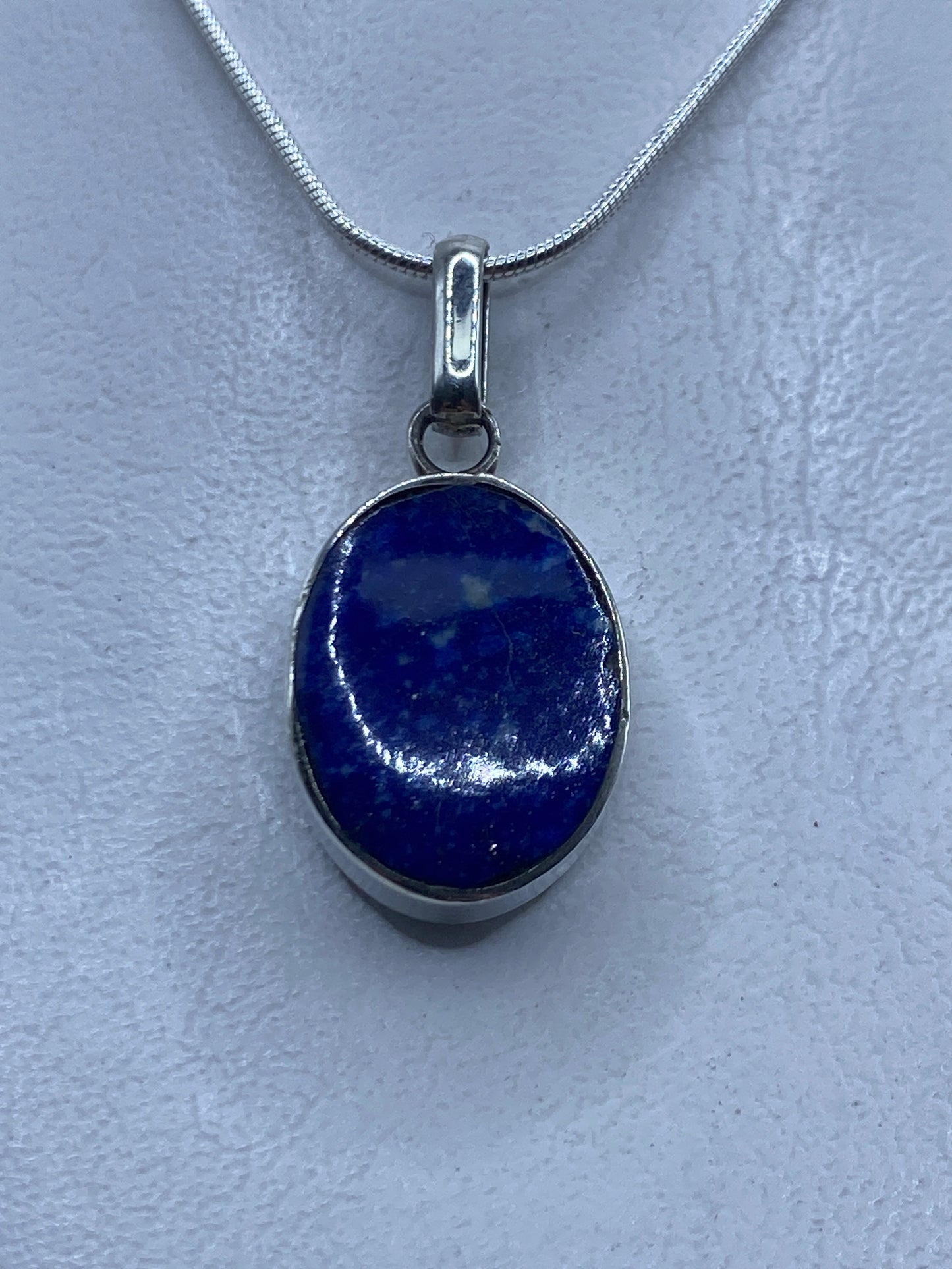 Dije de plata .925 con malaquita verde en collar de cadena