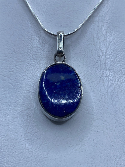 Dije de plata .925 con malaquita verde en collar de cadena