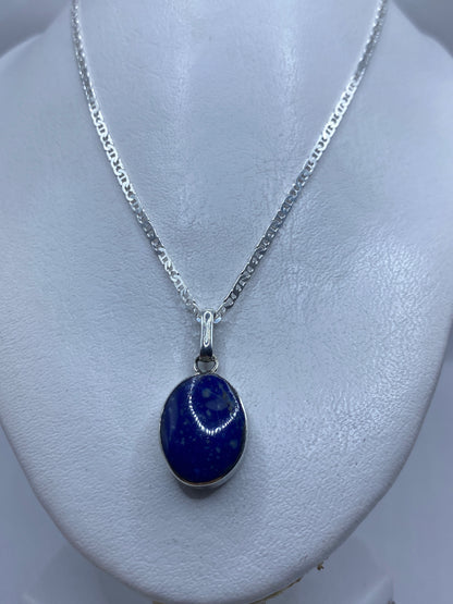Dije de 3.6 cm con piedra verde natural de malaquita, sin cadena