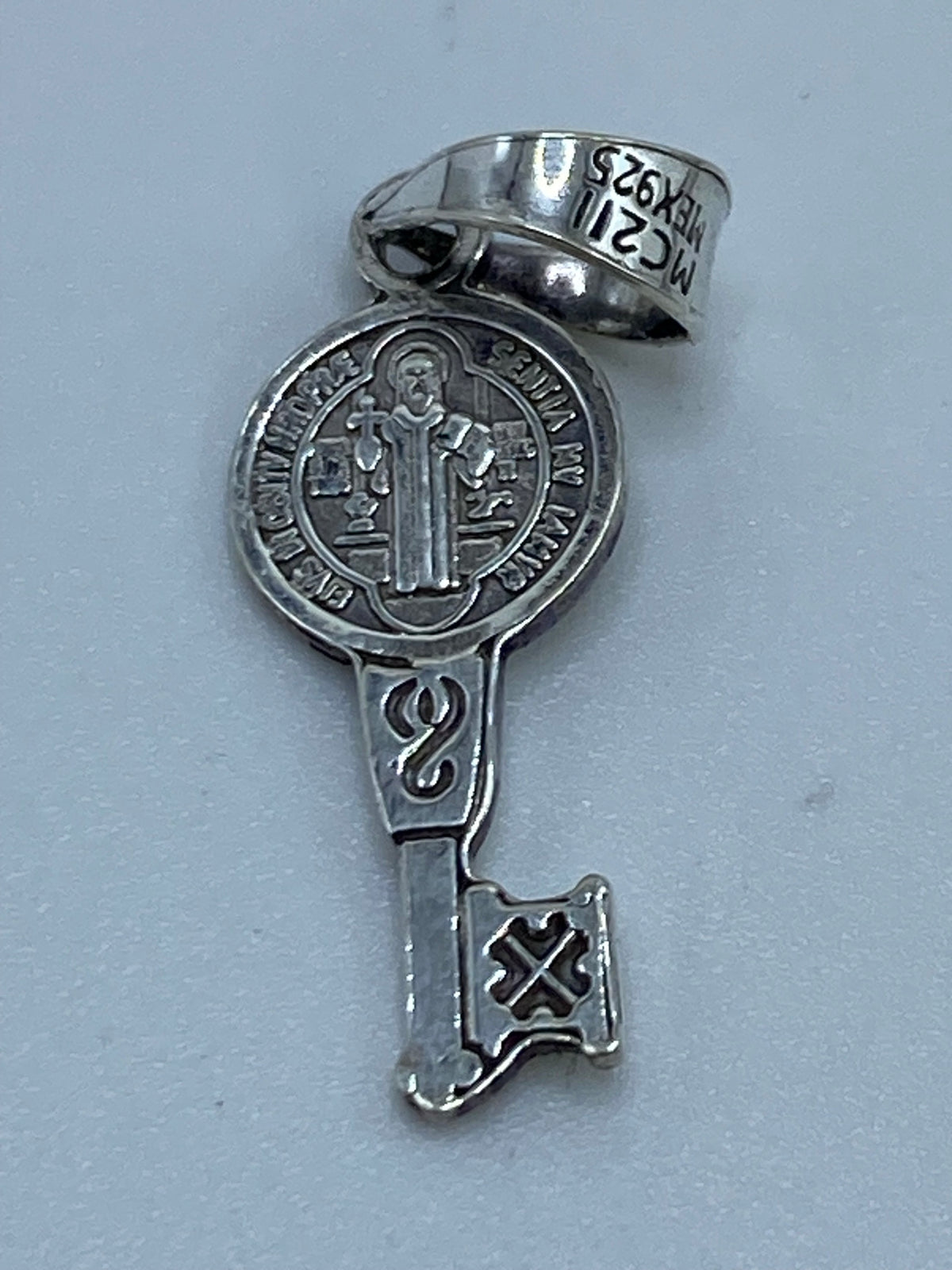 Dije de Plata Repujado San Benito — Taxco .925 — foto 5