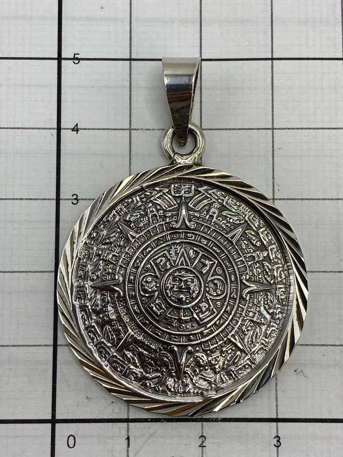 Reverso del dije con marca MEX 925 y acabado pulido