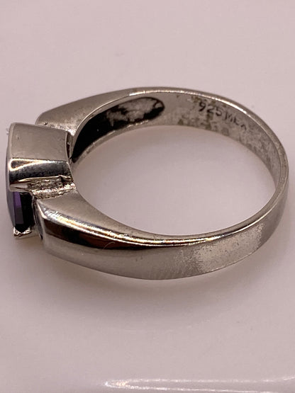 Anillo de Plata Solitario con Circonia Púrpura — Elegancia Coctel — foto 5