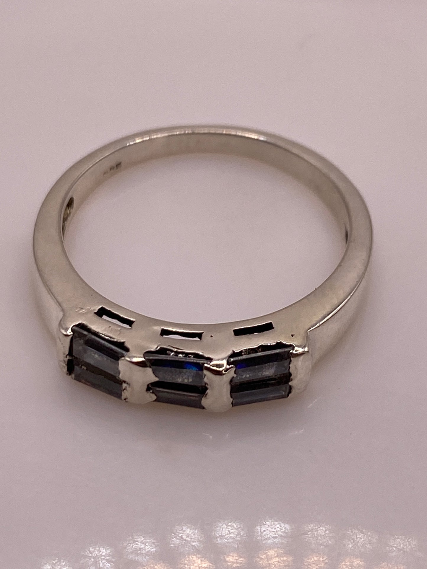 Anillo de Plata con Circonia Blanca — Unisex Minimalista — foto 5