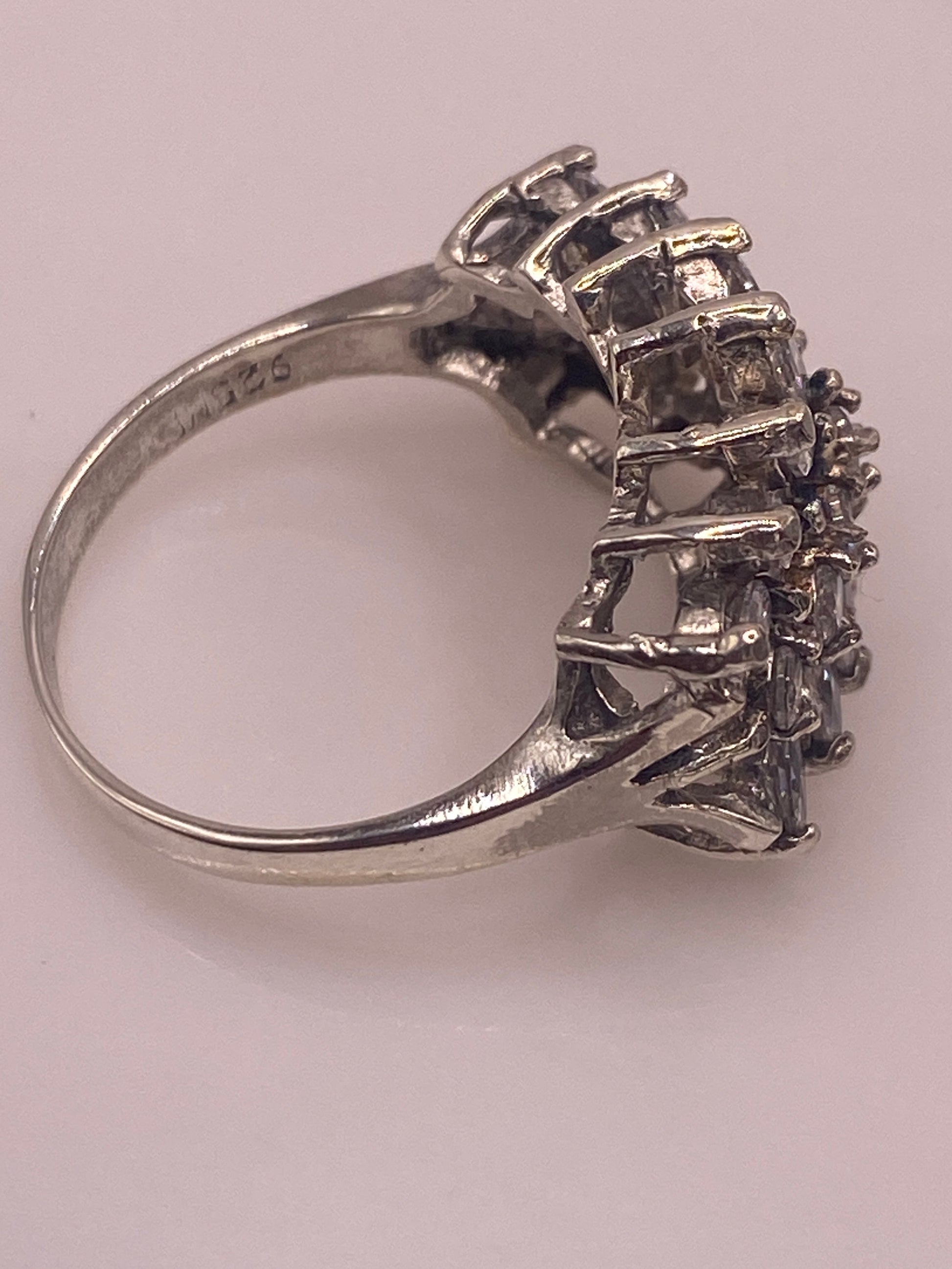 Anillo de Plata Solitario con Circonia Cristalina — Diseño Coctel — foto 5