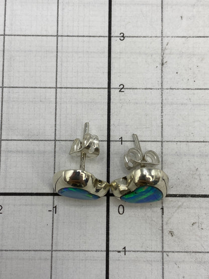 Aretes con regla de medidas, tamaño compacto 1.3 × 1 cm