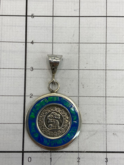 Dije de 3.5 cm sobre regla de medida, colgante sin cadena incluida