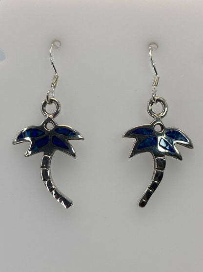 Par de aretes de plata 950 con ópalo de fuego azul engastado a mano