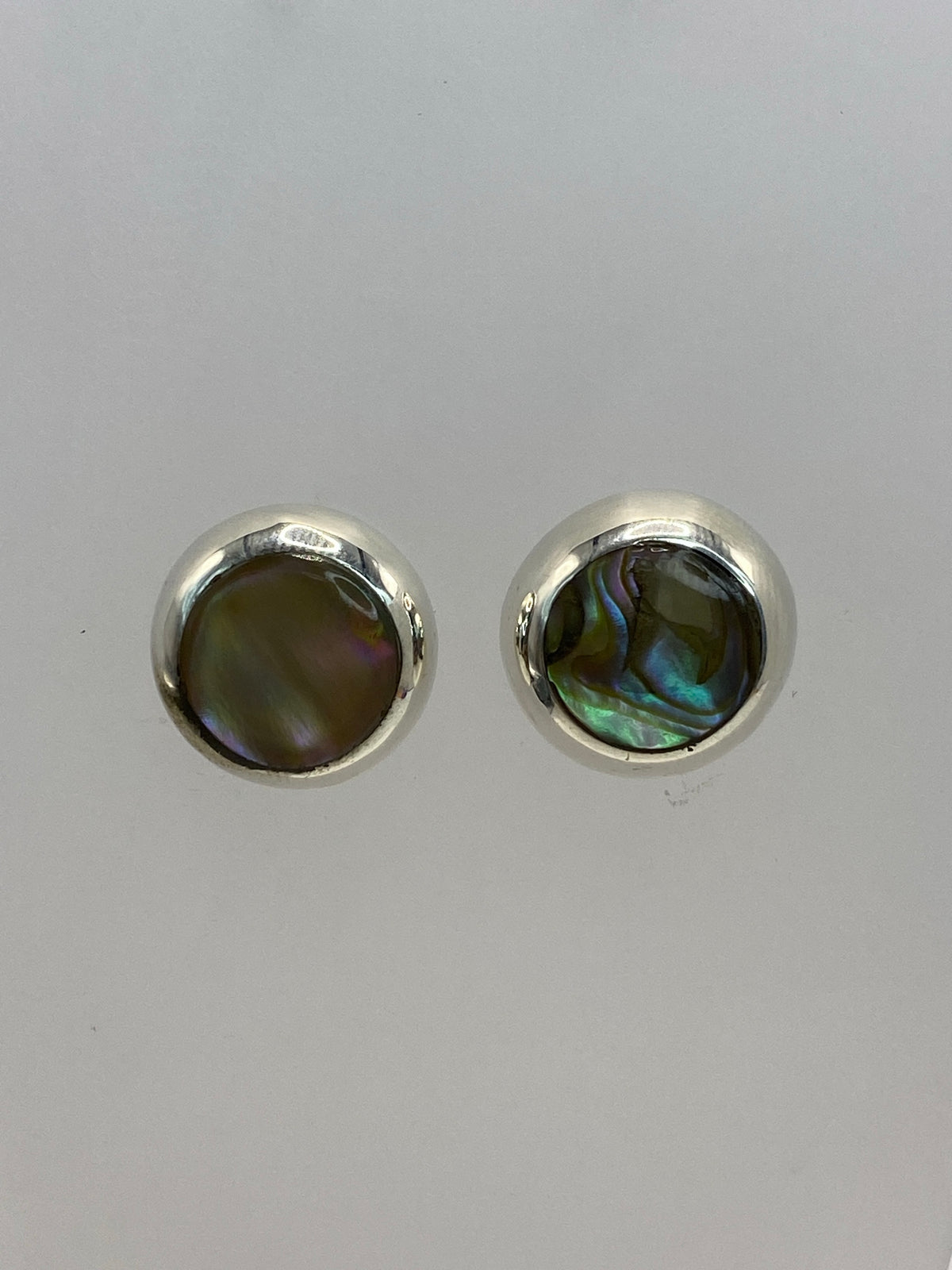 Par de aretes de plata con piedra multicolor engastada, Taxco 925