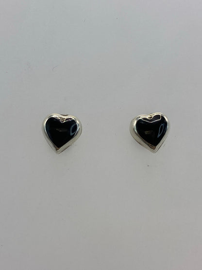 Par de aretes de plata 925 con piedra negra engastada, tamaño delicado