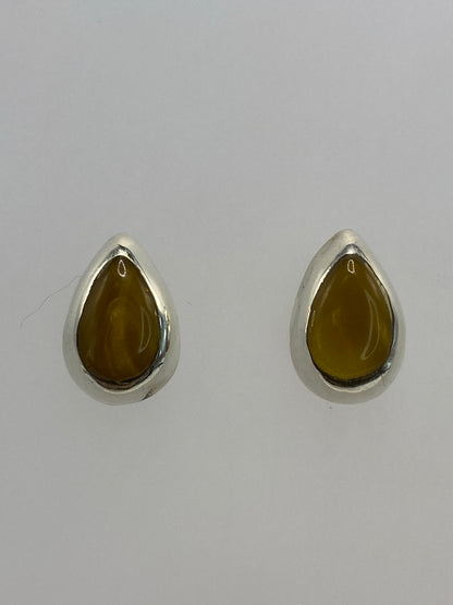 Par de aretes de plata 925 con piedra multicolor engastada, diseño gota