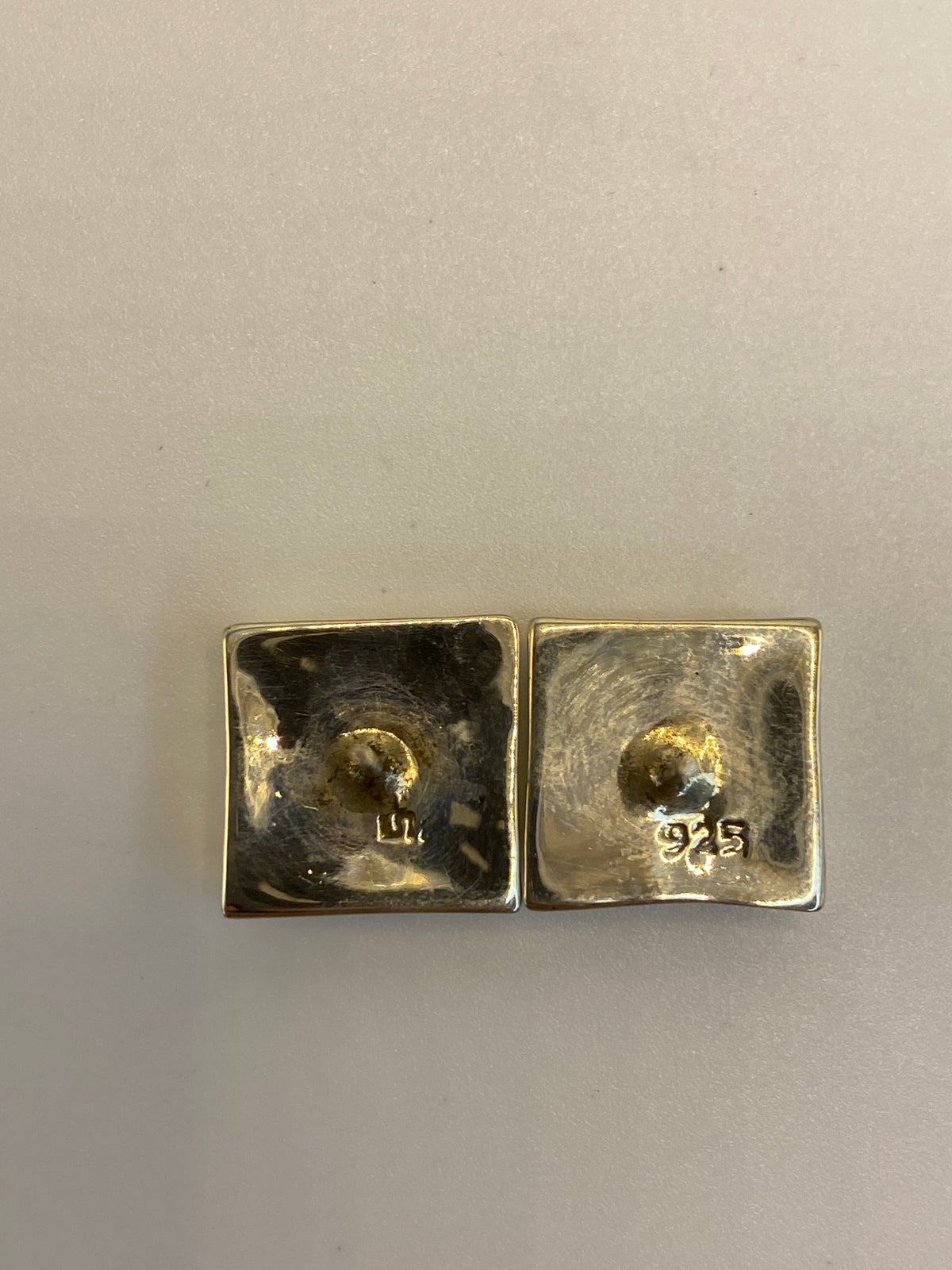 Aretes de Plata Cuadrados con Incrustación Multicolor — foto 5