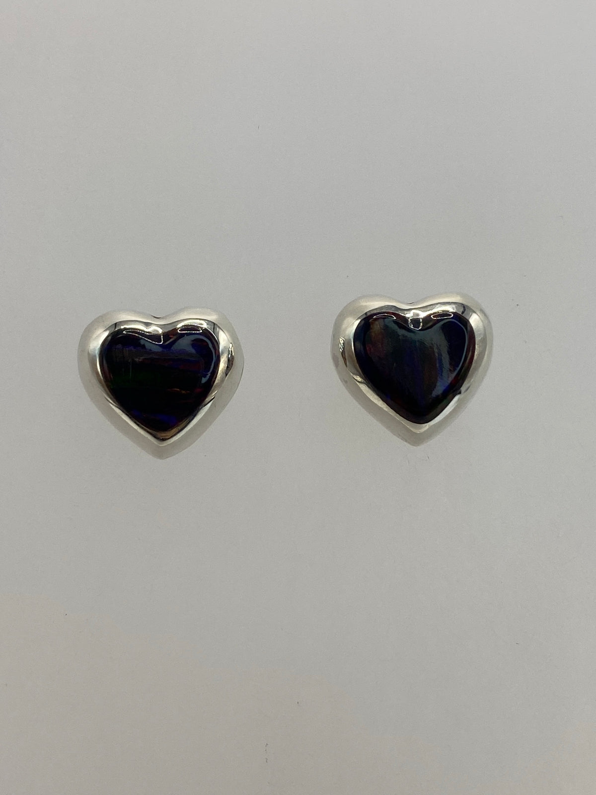Par de aretes de plata 925 con ópalo de fuego morado engastado