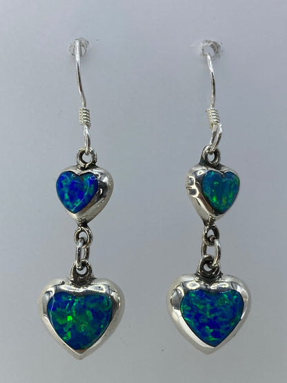 Par de aretes de plata 925 con ópalo de fuego verde limón en forma de corazón colgante