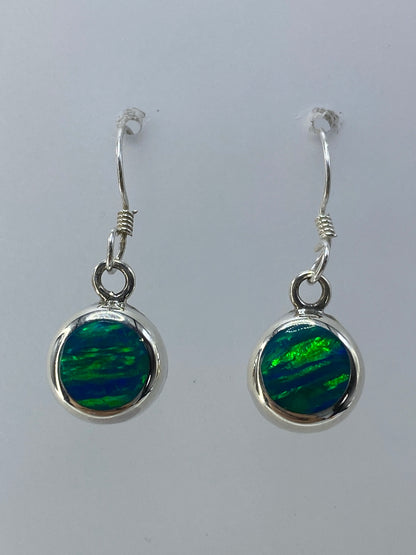 Aretes de plata 950 con ópalo de fuego verde limón, colgando de gancho de plata