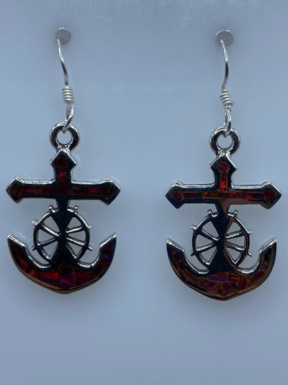 Par de aretes de plata 950 con ópalo de fuego rojo y cruz-ancla religiosa de Taxco