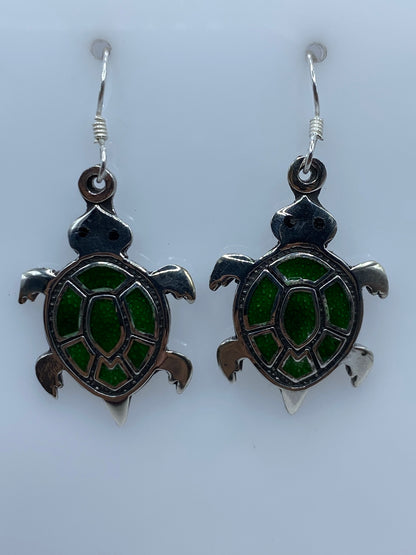 Par de aretes tortuga en plata 925 con piedra verde, diseño prehispánico
