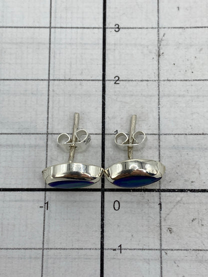 Marca de Quinto 925 en la parte trasera de los aretes