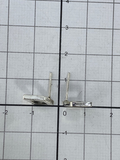 Par de aretes minimalistas con cierre de poste y tuerca