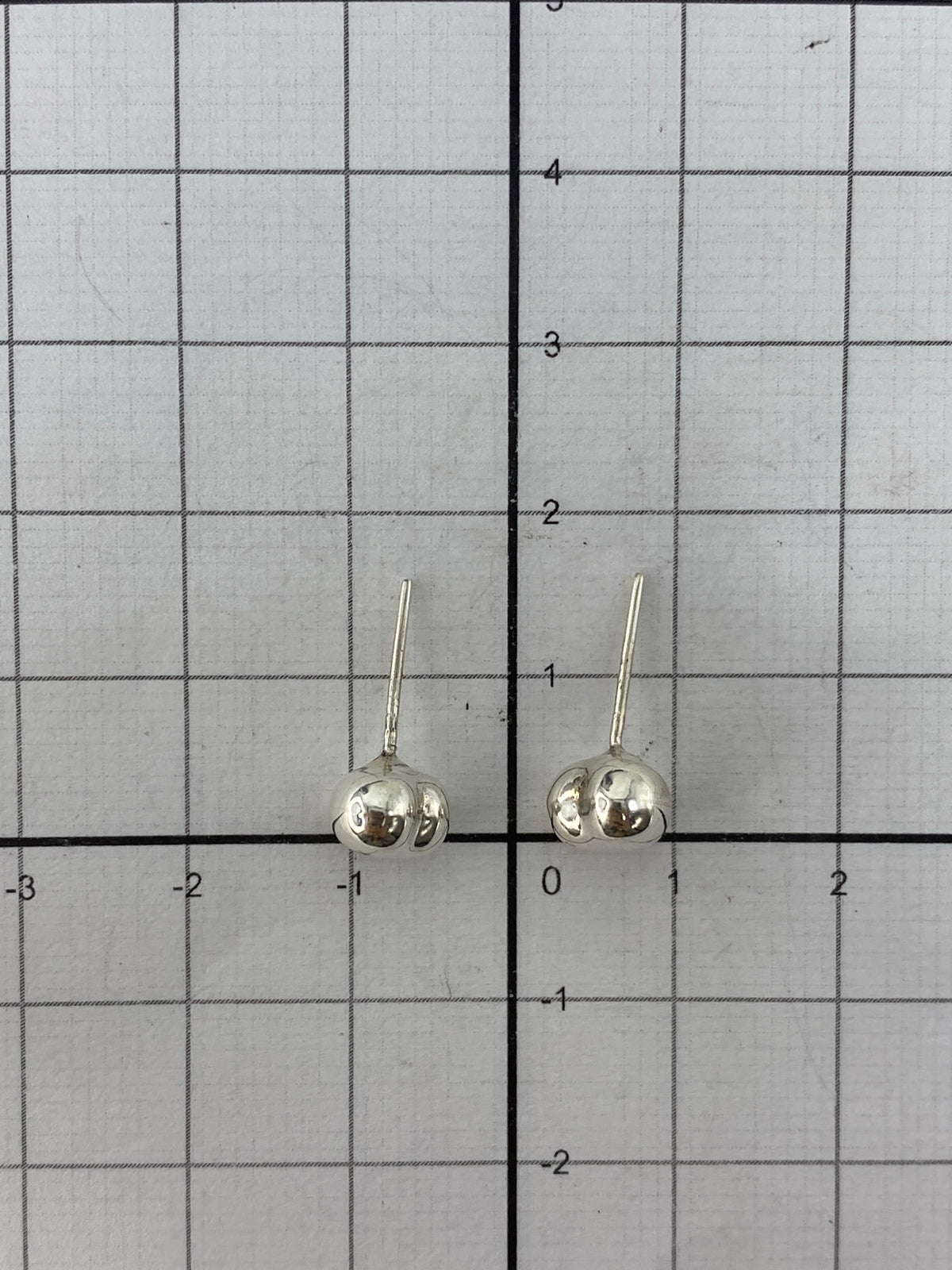 Aretes con poste y tuerca de seguridad, listos para usar