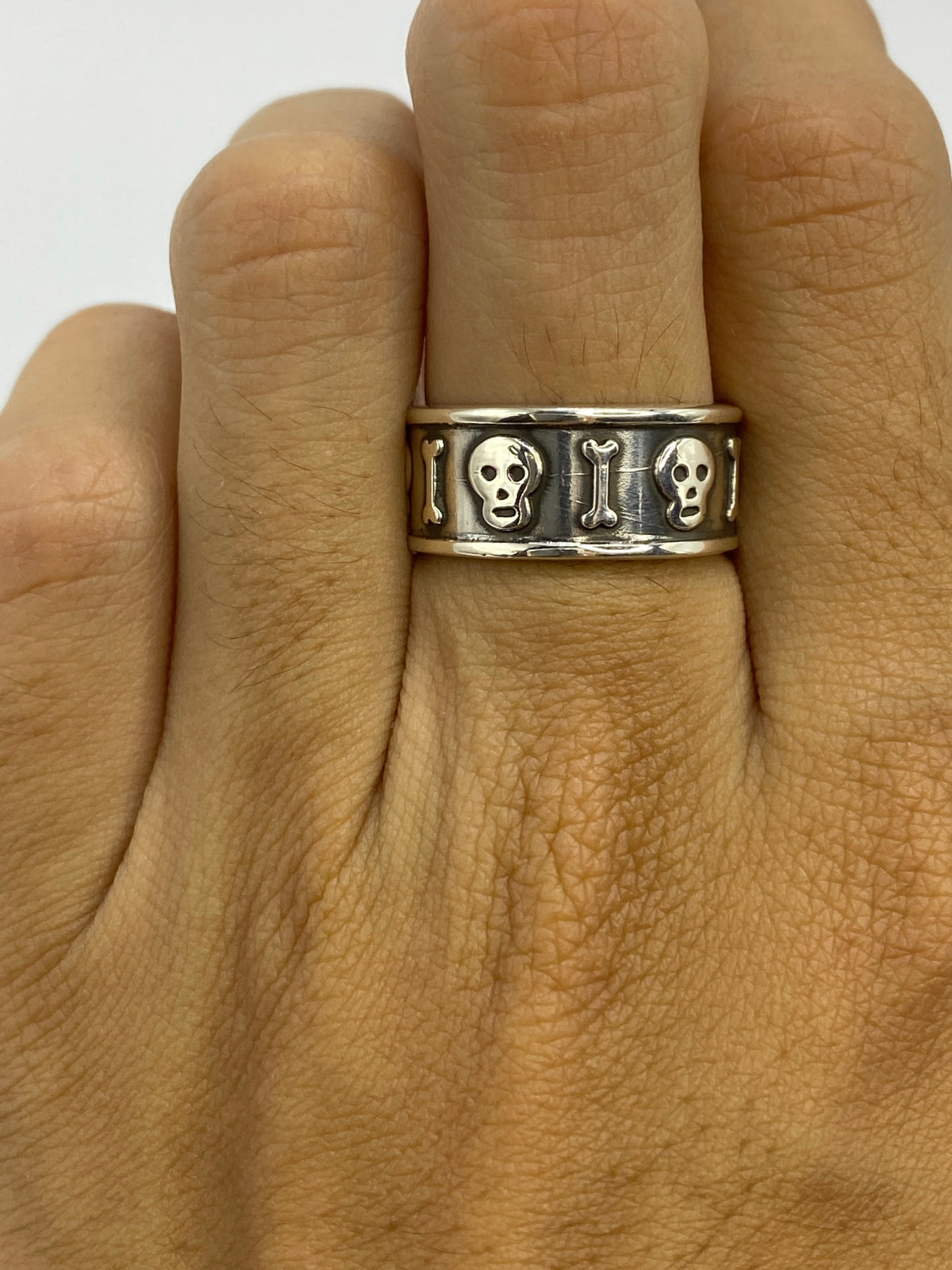 Anillo de Plata Repujado Calavera y Huesos — Taxco 925 — foto 5