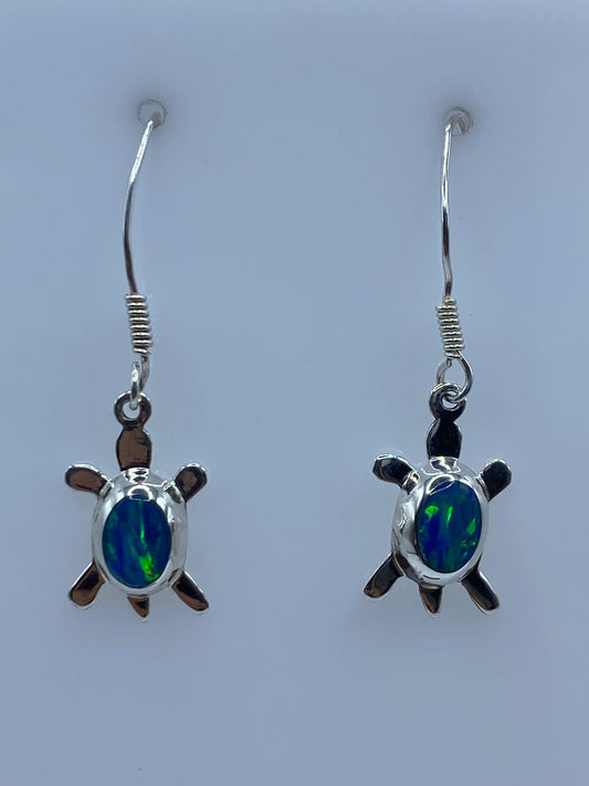 Par de aretes de plata con tortuga y Ópalo de Fuego azul, 3.5 cm de largo