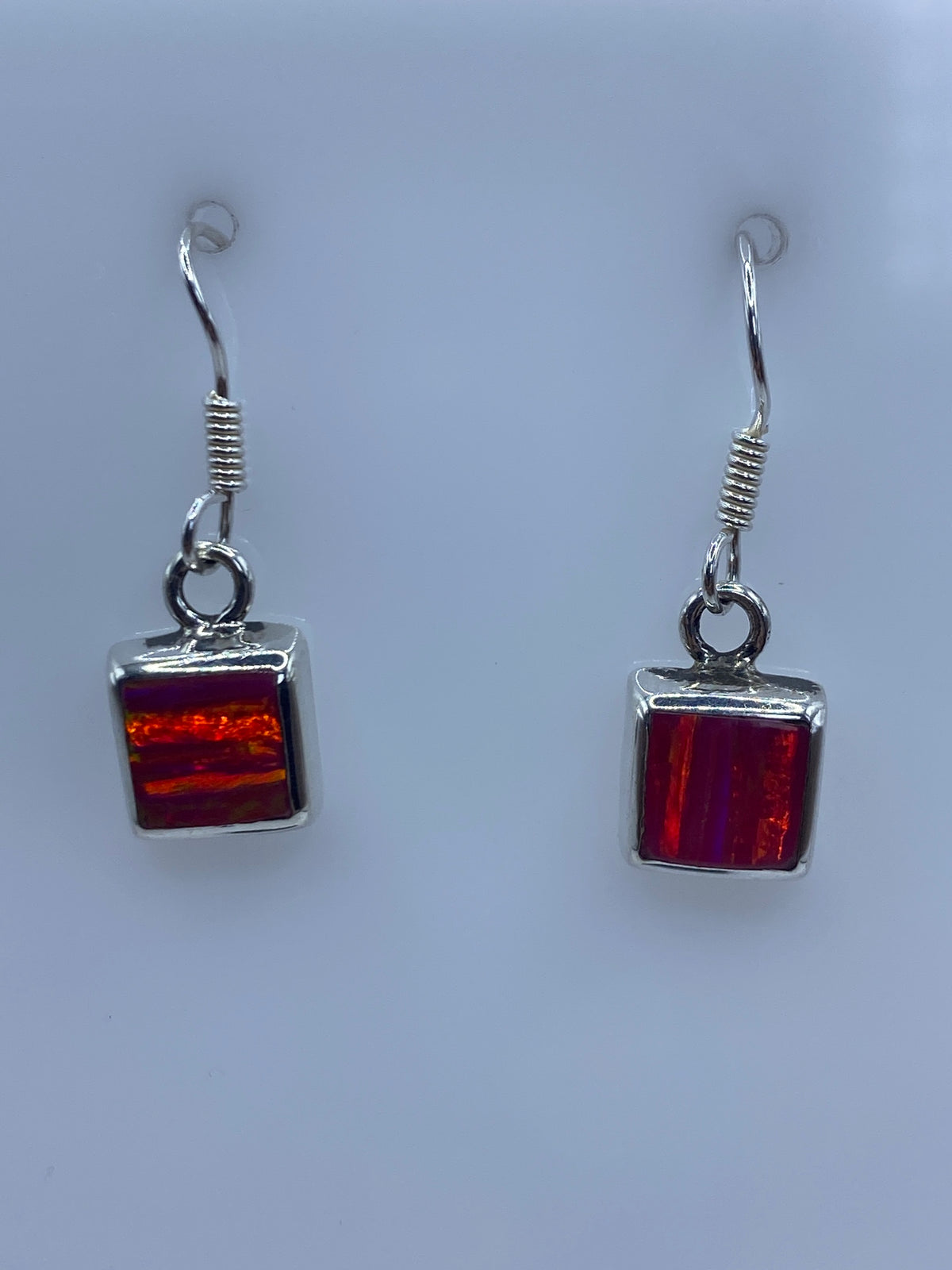 Par de aretes de plata 925 con ópalo de fuego rosa brillante engastado a mano, ganchos de plata