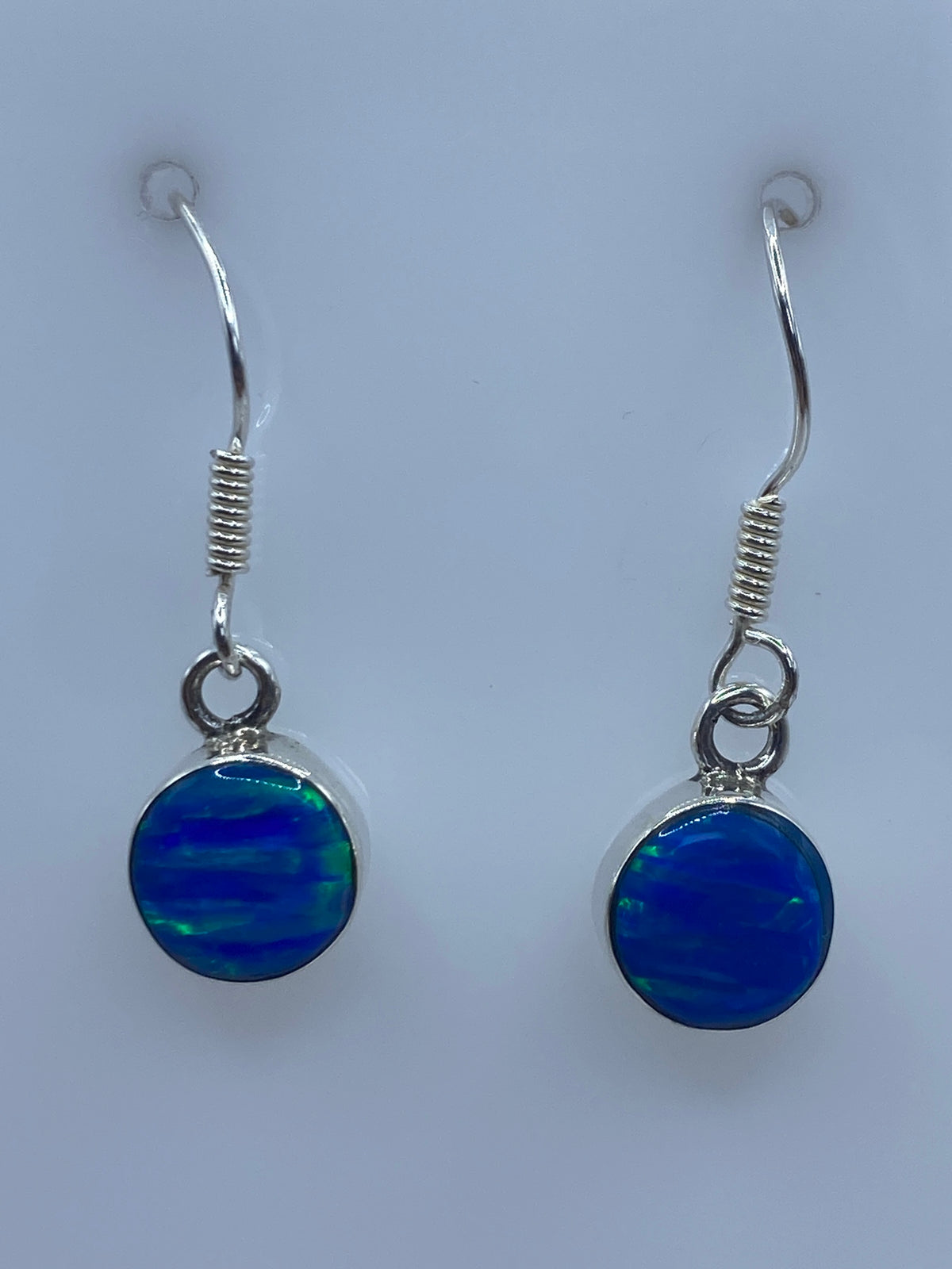 Par de aretes de plata 925 con ópalo de fuego azul, 2.8 cm de largo