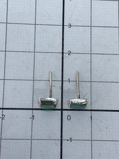 Aretes delicados de plata Taxco verde limón, listos para usar