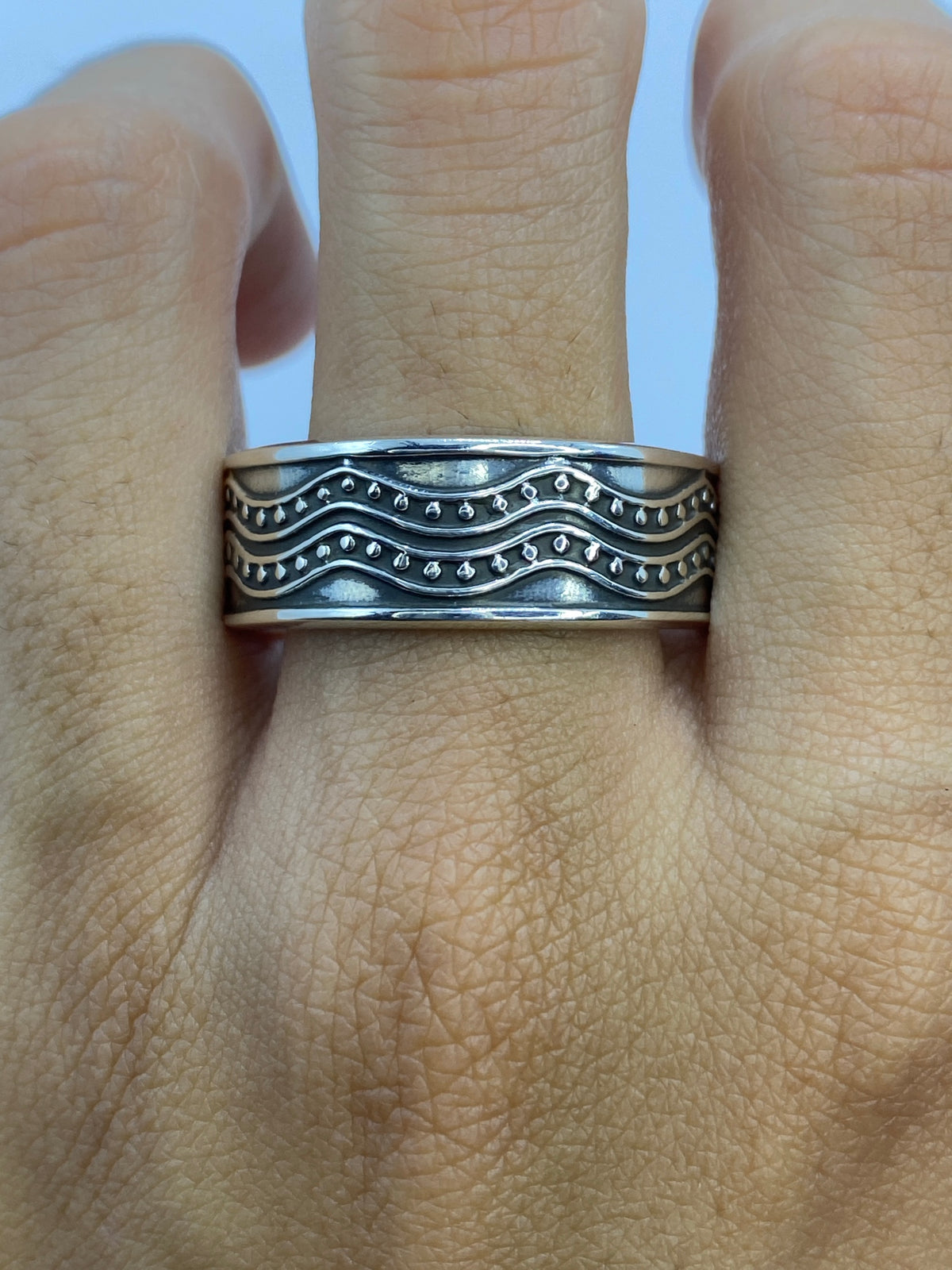 Anillo de Plata Repujado Ondas — Taxco 925 Unisex — foto 5