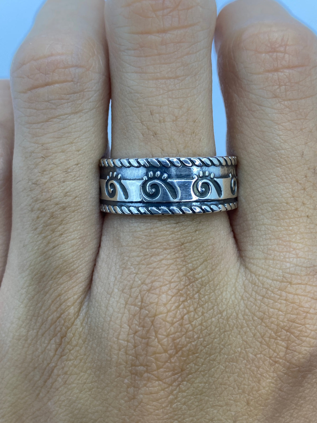 Anillo Repujado de Plata 925 Unisex — Taxco — foto 5