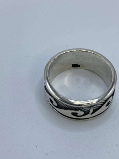 Vista del interior del anillo con marca de plata 925 y Quinto