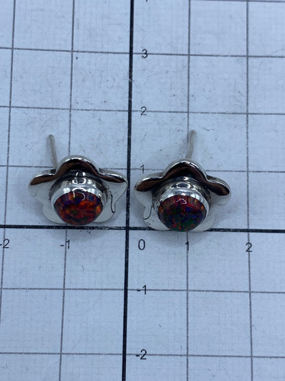 Aretes medidos junto a regla milimétrica — 1.7 cm de largo