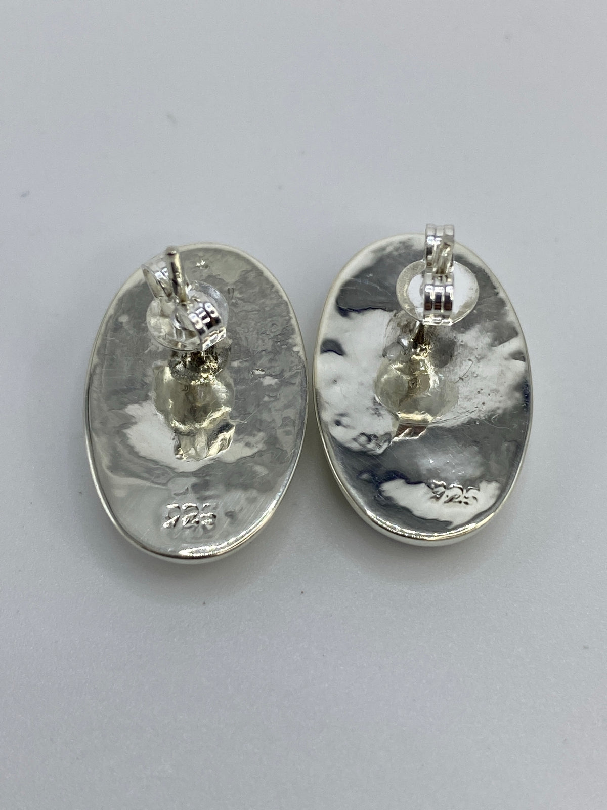 Aretes de Plata con Ópalo de Fuego Lavanda — foto 5