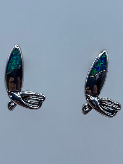 Detalle del ópalo de fuego azul brillante en plata Taxco