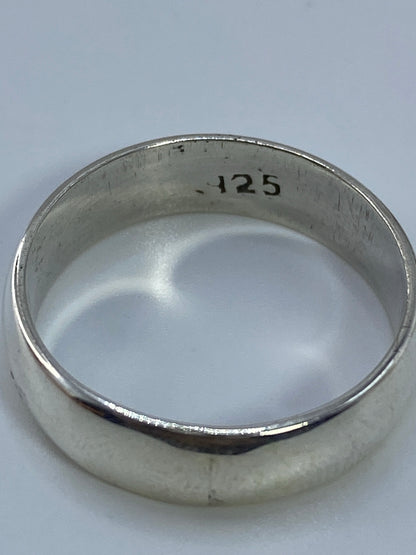 Anillo con sello 925 grabado en el interior