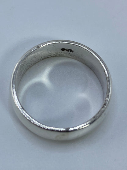 Anillo de plata liso con Quinto 925, vista del interior del aro