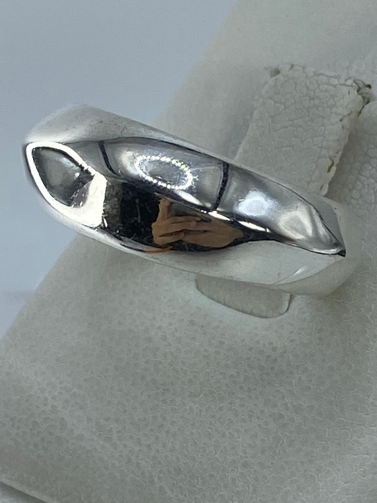 Anillo de plata sólido con espejo perfecto, vista lateral